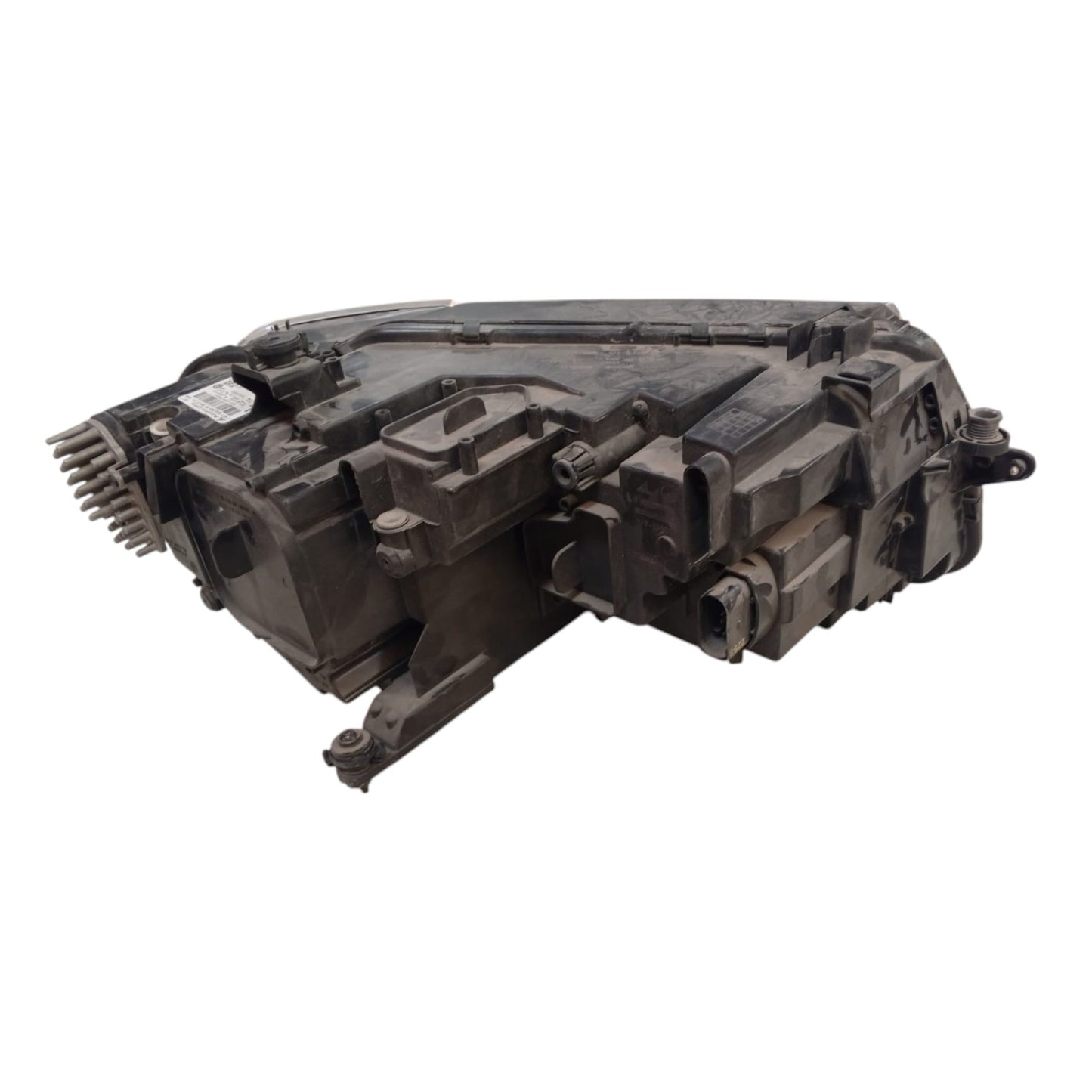 VW Tiguan Left Headlight Xenon 5NC941113D (2018-2021)
