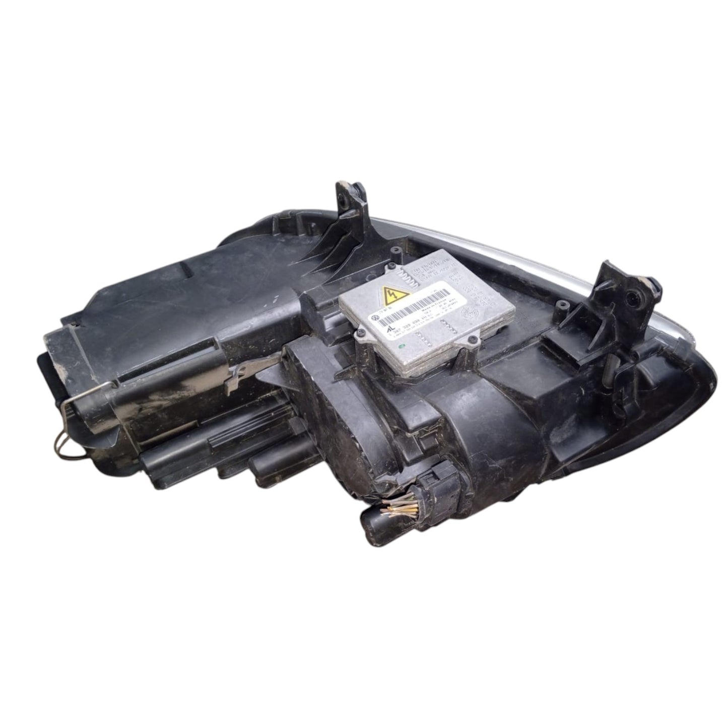 VW Touran Right Headlight Xenon 1T0941032L (2006)