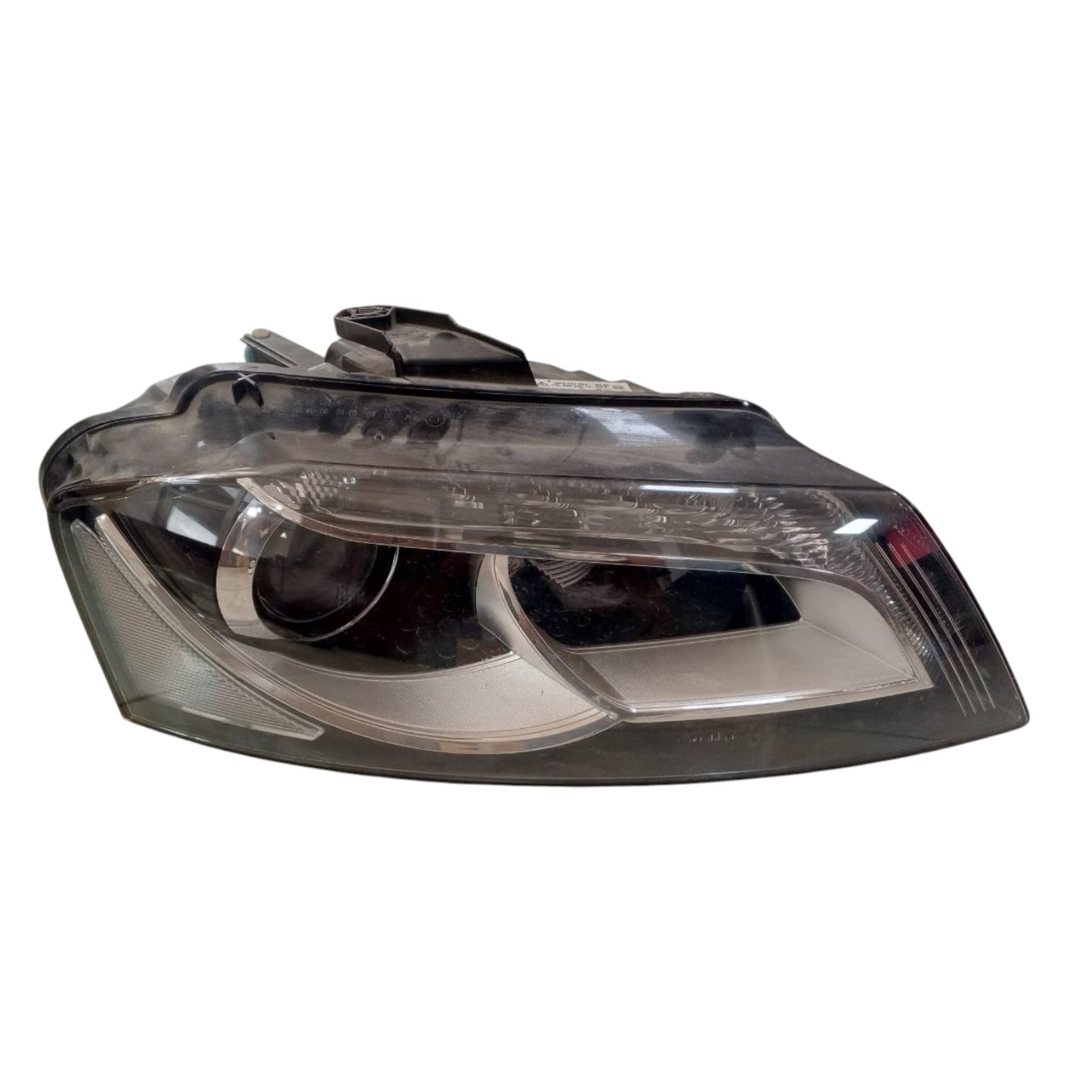 AUDI A3 Sportback Right Headlight Xenon 8P0941004 (2008)