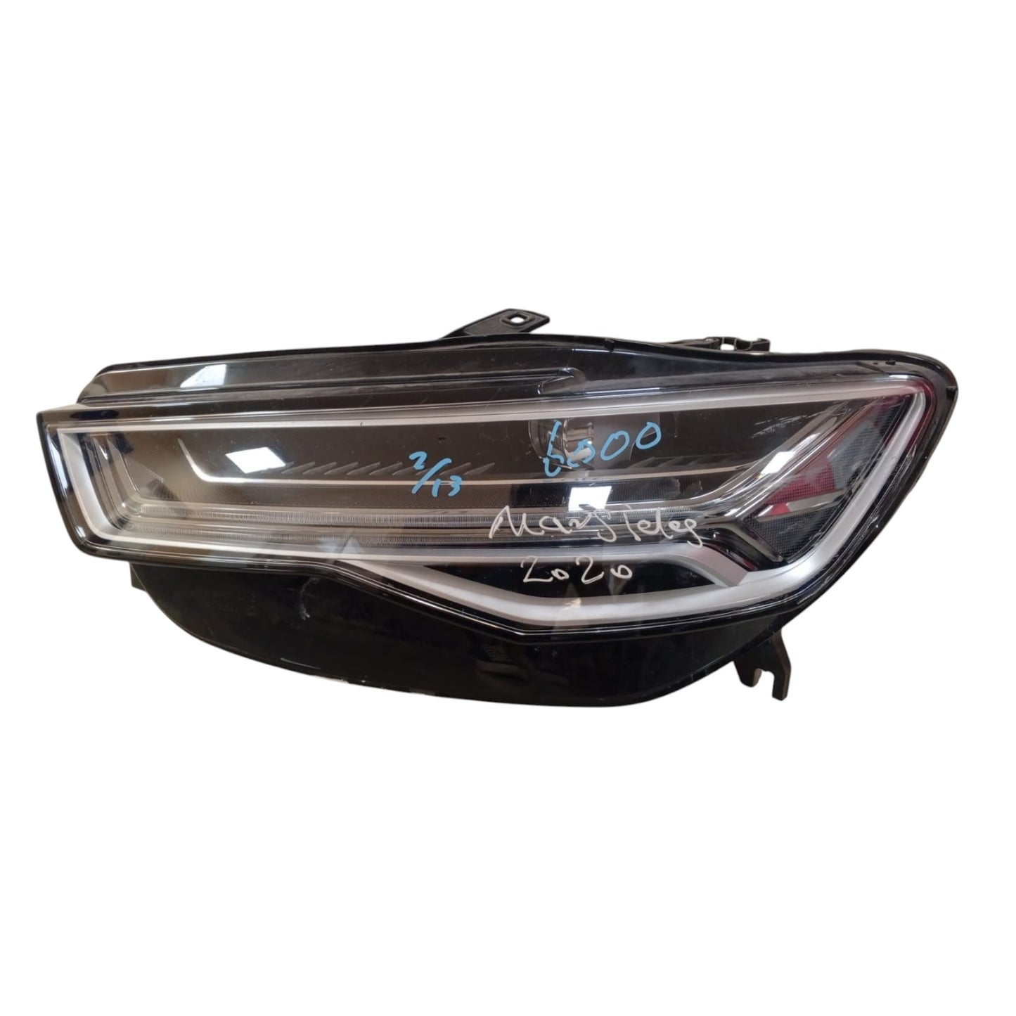 AUDI A6 Left Headlight Xenon 4G0941035A (2020)