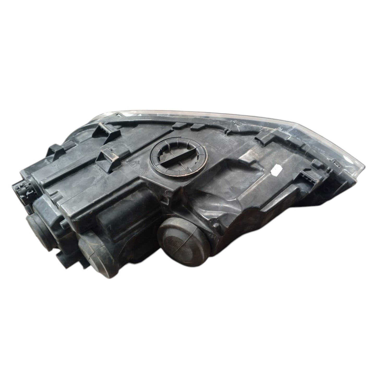 VW POLO AW/POLO 1467 Right Headlight Non-Xenon (2017-2020)