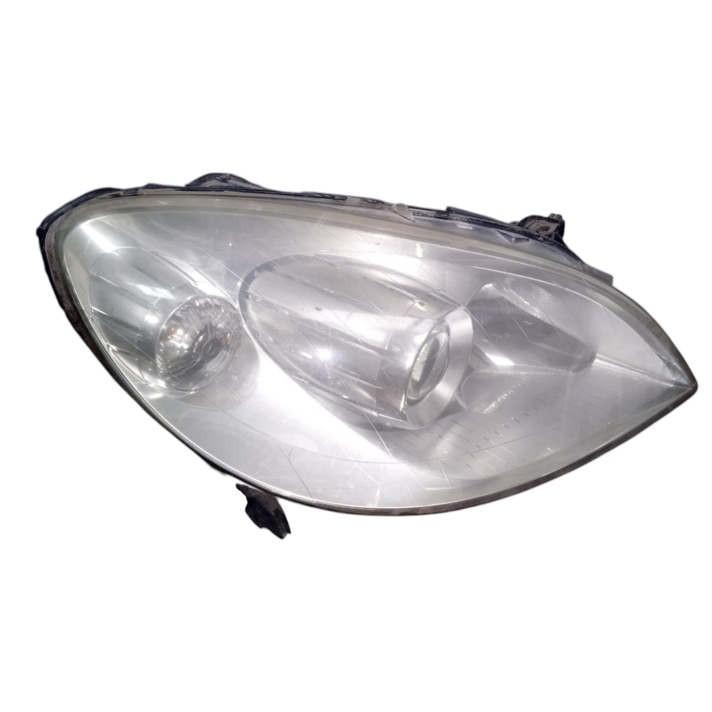 Mercedes W245 B 170 Right Headlight Non-Xenon A1698202661 (2008)