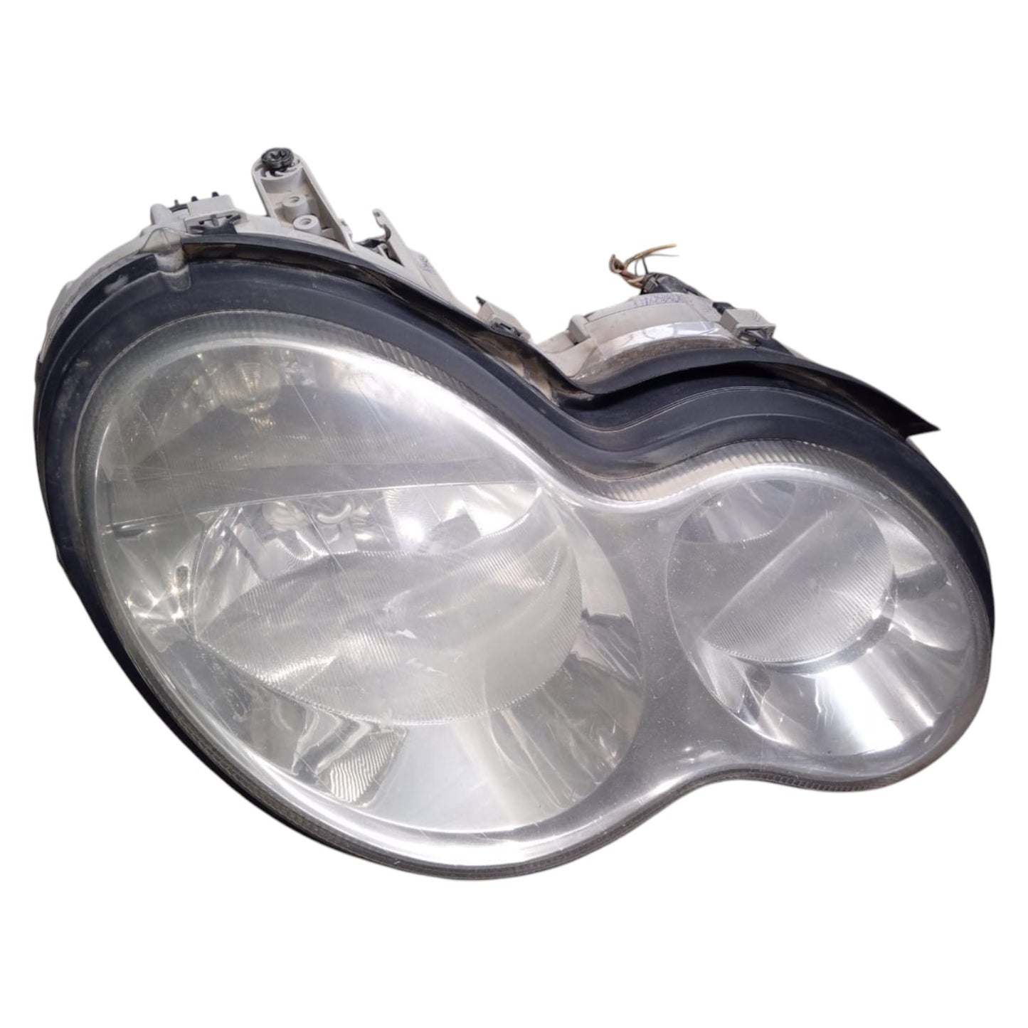 Mercedes W203 Right Headlight Non-Xenon A2038203461 (2004)