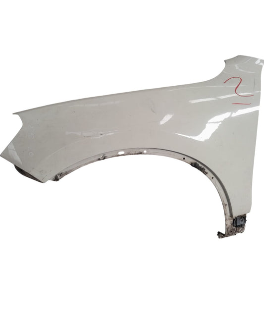 VW Touareg LHS Front Wing 2014
