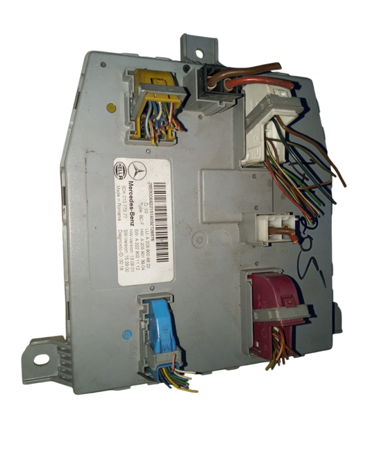 Mercedes W205 Front Sam Control Module A 205 900 68 22
